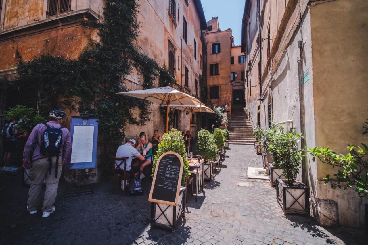 Apartmán La Vetrina, The Renaissance Charme Of Piazza Navona Řím Exteriér fotografie